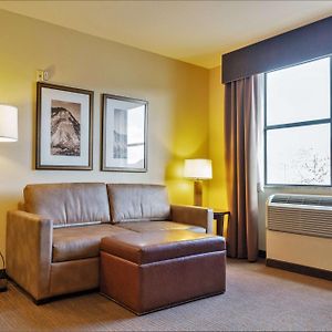 One-Bedroom King Suite Non-Smoking